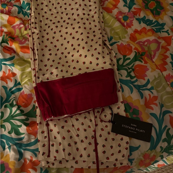 Zara Stefano Pilati Strawberry print Size Medium NWT pajama bottoms or pants - Picture 5 of 6